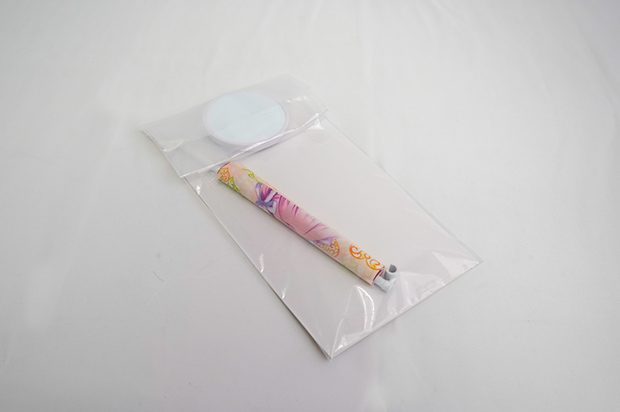 個別に袋入にて納品いたします。